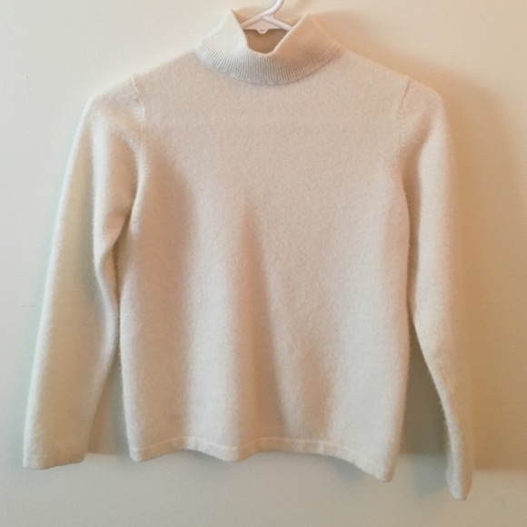 Cashmere sweater
