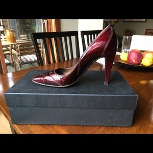 Pura Lopez pumps in dark burgundy.