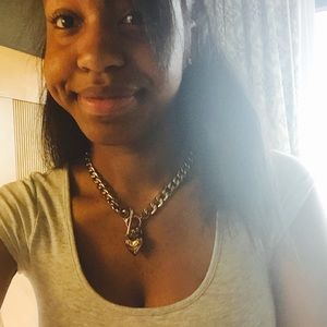 Meet your Posher, Kiara