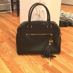 SALE!! 🍾🎉Michael Kors Large Knox Tassel Satchel