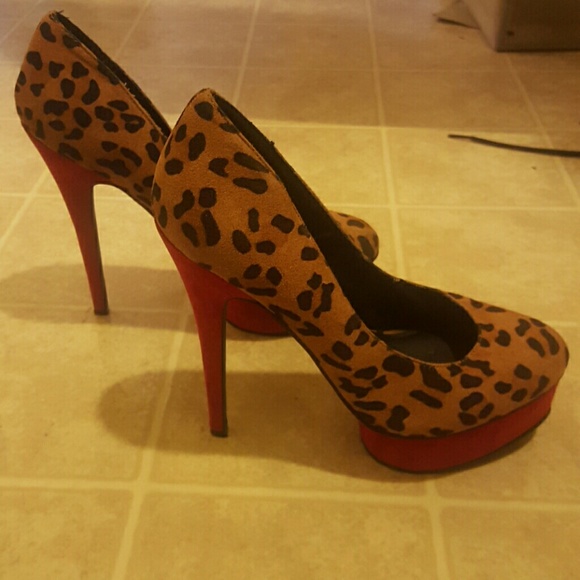 Leopard heels - Picture 2 of 3