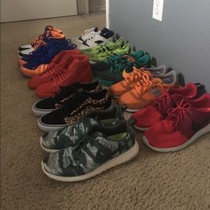 Sizes vary from 11-12 .