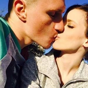 Meet your Posher, Joel