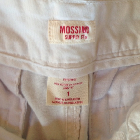 White shorty shorts - Picture 3 of 3