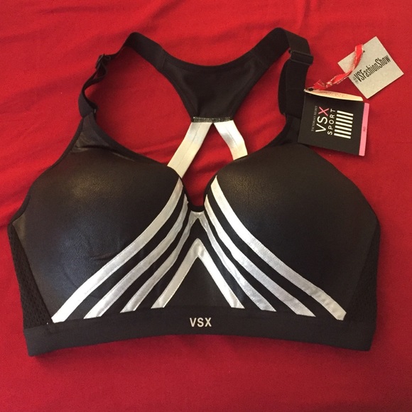 Brand new Victoria Secret Sports Bra