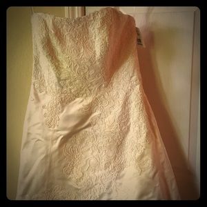 Wedding dress, never worn!!!