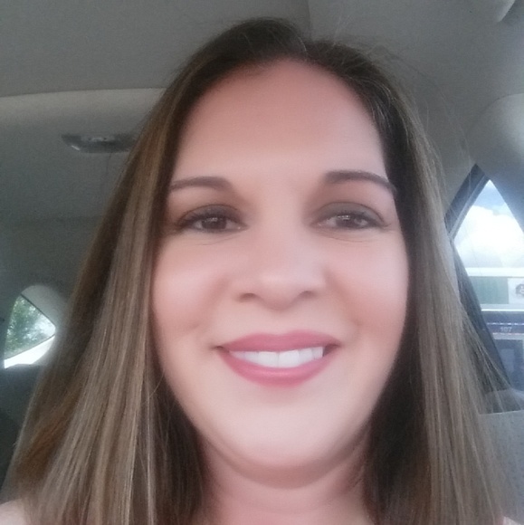 Meet your Posher, Susan - Picture 2 of 2