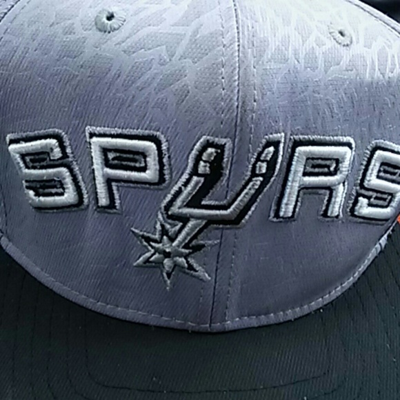 Meet your Posher, Yamilet - Picture 1 of 1