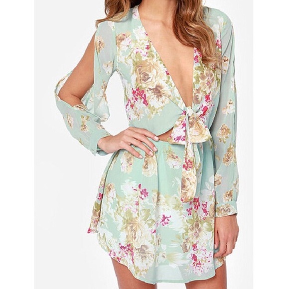 Lulus Dresses & Skirts - BUNDLE