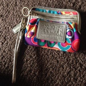 🎀Reduced🎀 Coach Poppy Wristlet!