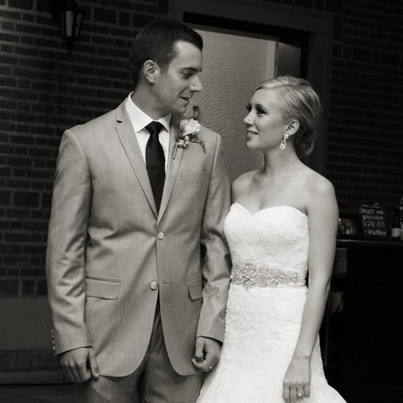 Meet your Posher, Ashley - Picture 1 of 1