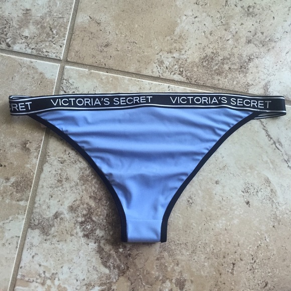 👙NWT VICTORIA'S SECRET LOGO BOTTOM👙 - Picture 2 of 2