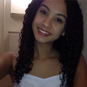 Meet your Posher, Desiree