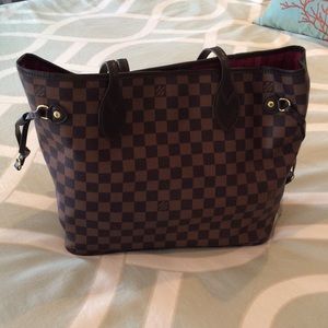 Great LV tote!!