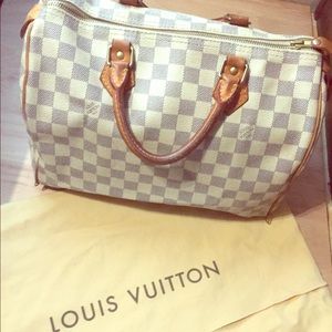 Louis Vuitton speedy30  100% authentic
