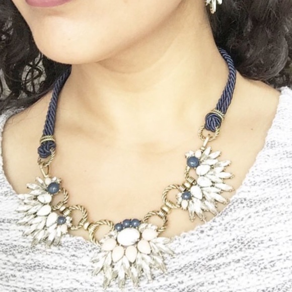 β οΈ FLASHSALE π Statement Necklace - Picture 3 of 3