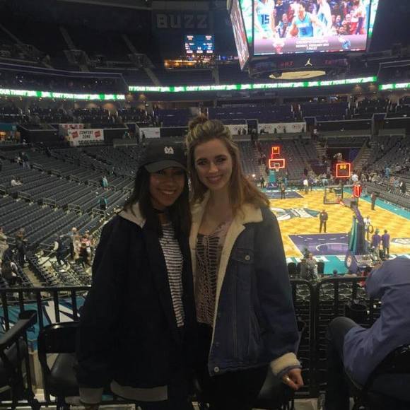 Meet your Posher, Kenzie