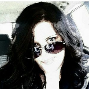 Meet your Posher, Lindsey