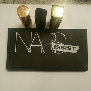 Bundle for @nomnomnomica