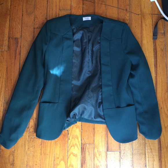 GREEN BLAZER