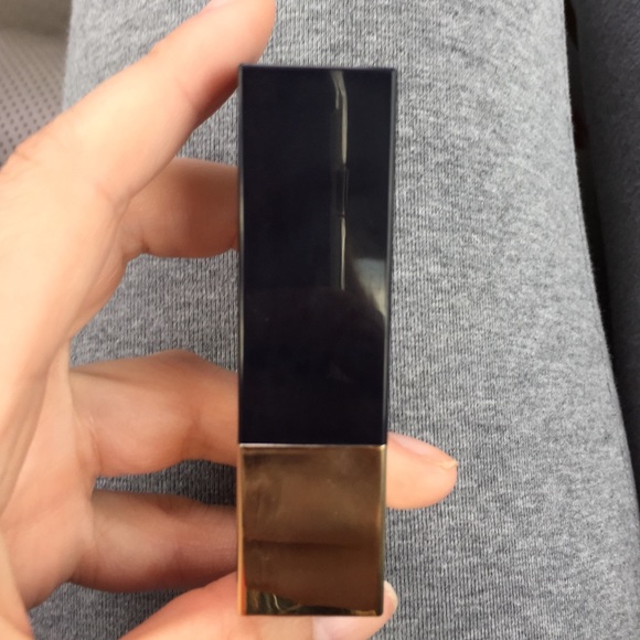 ESTÉE LAUDER lipstick