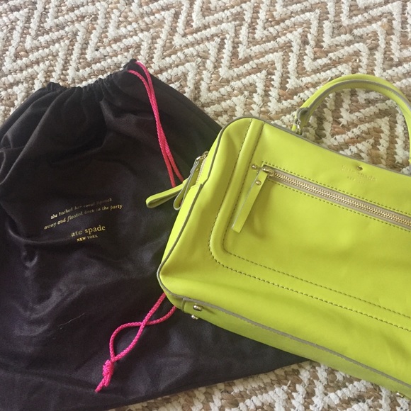 KATE SPADE adorable neon yellow handbag - Picture 4 of 4