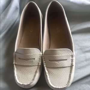 Aerosoles off white loafers