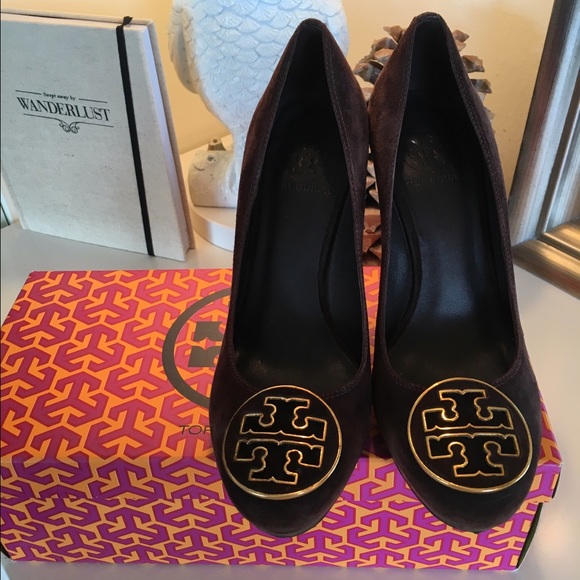 Authentic Tory Burch Suede Heels Pumps