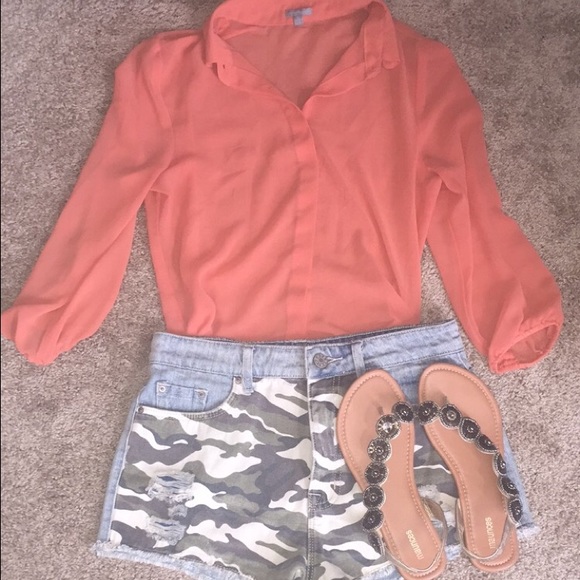 ✨one day SALE ✨ Super cute top