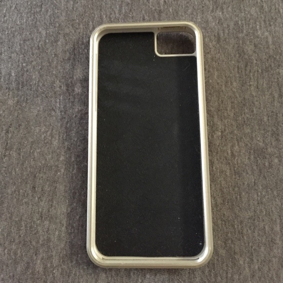 iPhone 5 case - Picture 2 of 2