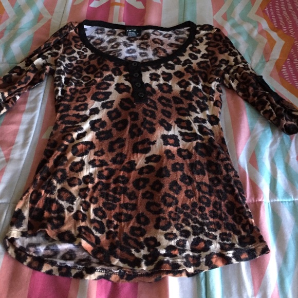 Cheetah Print Rue 21 Elbow Length Shirt