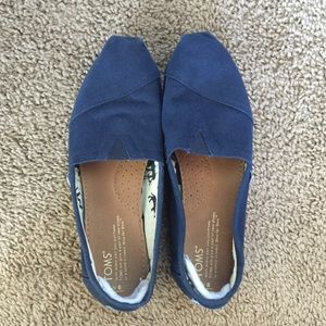 Classic Navy Canvas TOMS