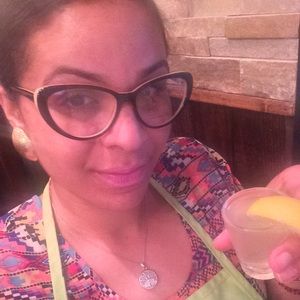 Meet your Posher, Desiree