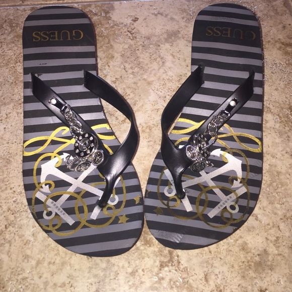 Guess sandals