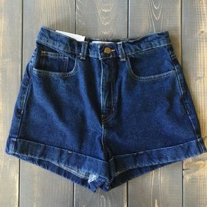 High waisted denim cuff shorts