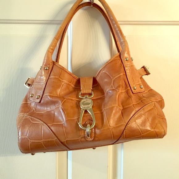Donney and Burke bucket bag