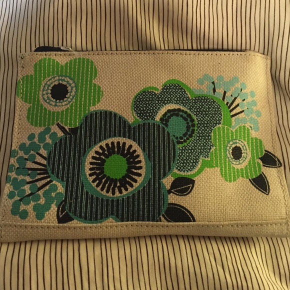 Thirty-One cross body small purse/wallet.👒🐸