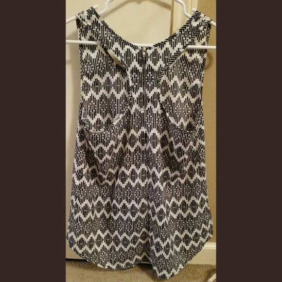 Small Tank top - Picture 2 of 2