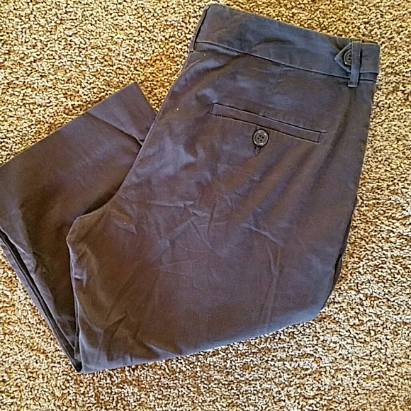 The limited brown capris