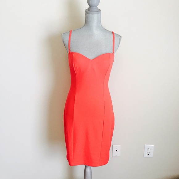 ✨2x HP✨H&M Coral Dress - Picture 2 of 3