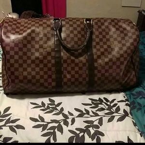 Lv duffle bag