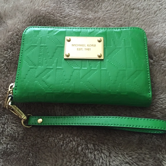 Authentic Michael Kors Wristlet