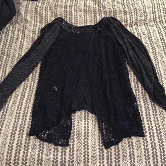 Shirt - Picture 2 of 4