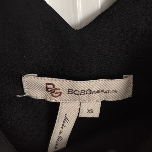 BCBGeneration Long-sleeved LBD - Picture 4 of 4