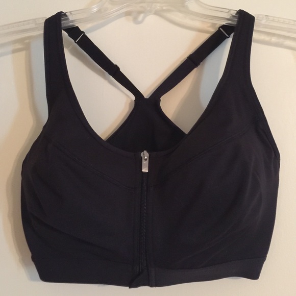Victoria's Secret knockout sports bra.