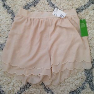 NWT H&M Flowy Scalloped Shorts