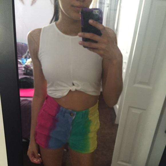 Tie Dye High-Waisted Shorts - Picture 2 of 4