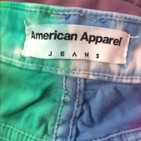 Tie Dye High-Waisted Shorts - Picture 4 of 4