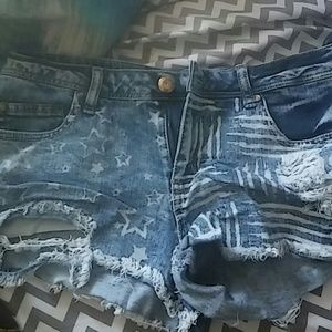 Cute shorts worn 1 time