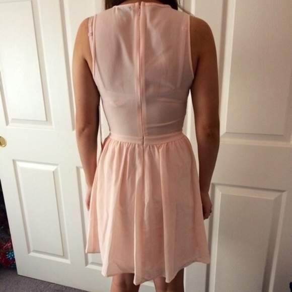 Brand new light pink dress with sequined bodice - Picture 2 of 4